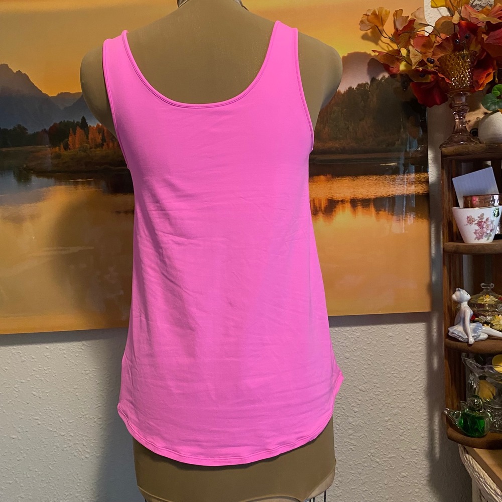 Lilly Pulitzer Tank Top Barbiecore Activewear Women Luxletic Large Pink 001230 - Picture 2 of 7
